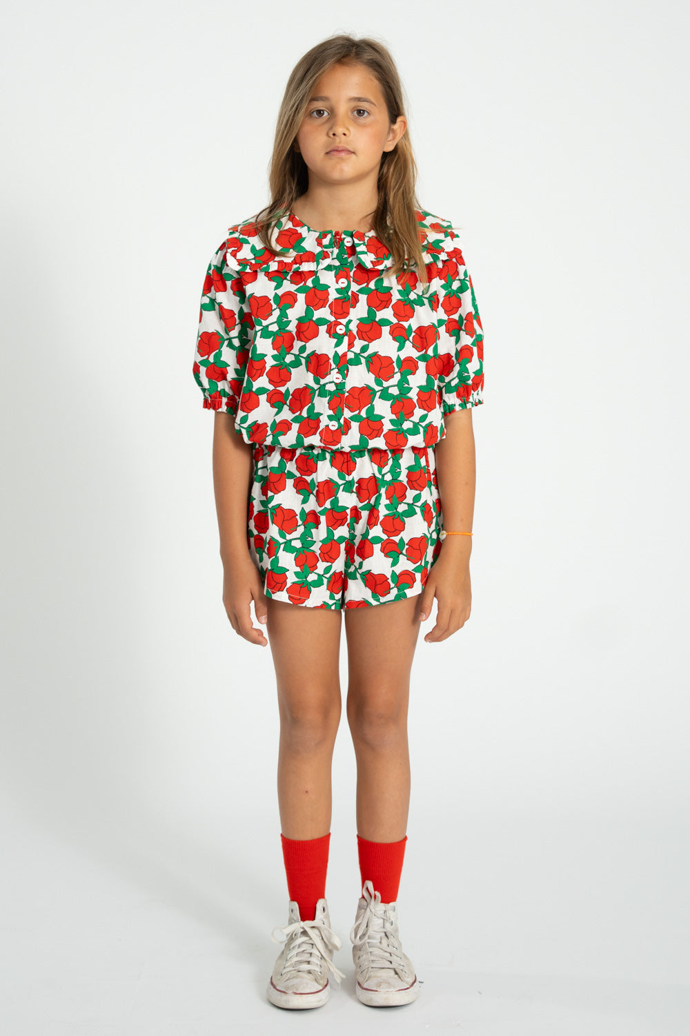 shorts | ecru w/ red roses print