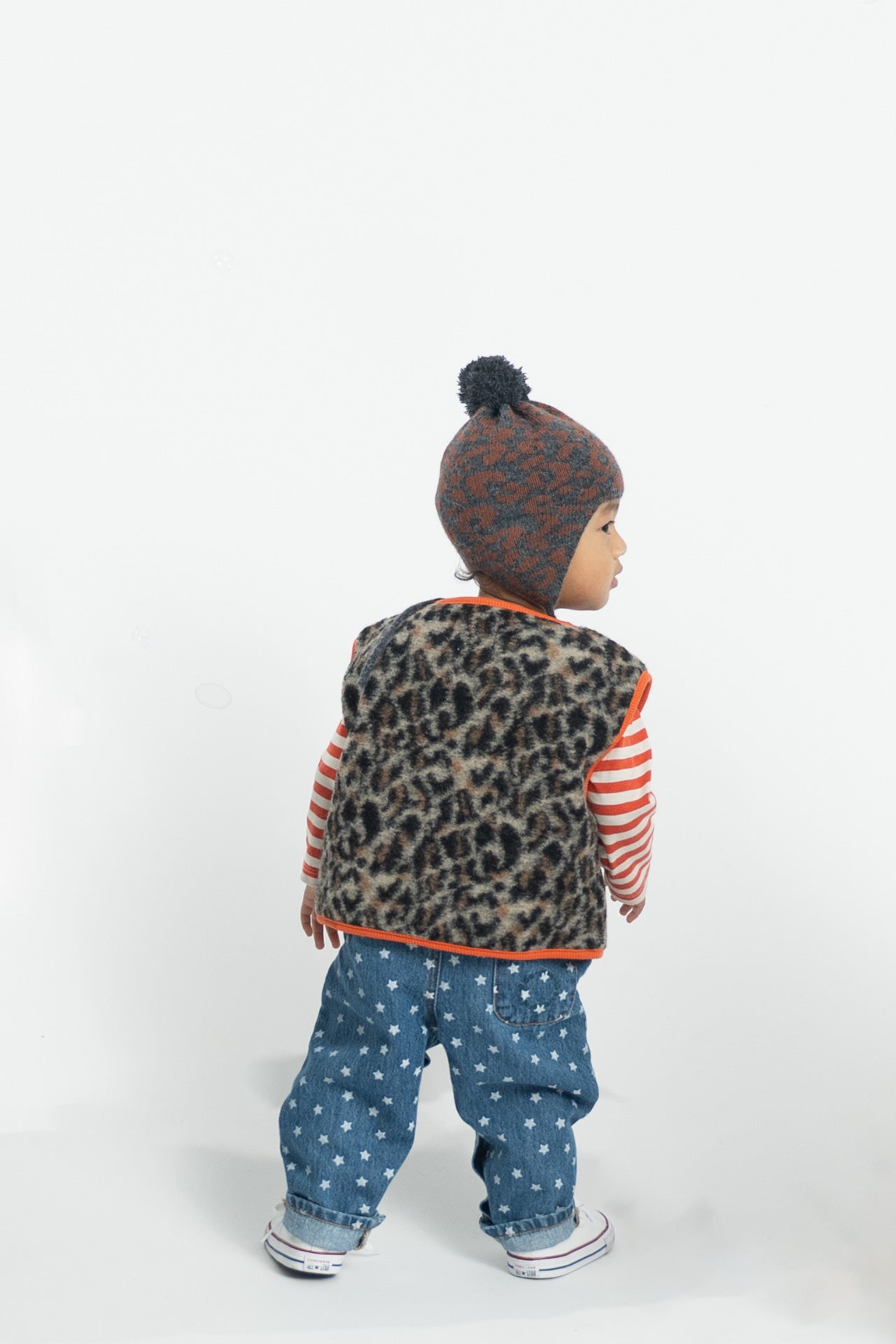 Knitted Bonnet Dark Grey with Animal Print